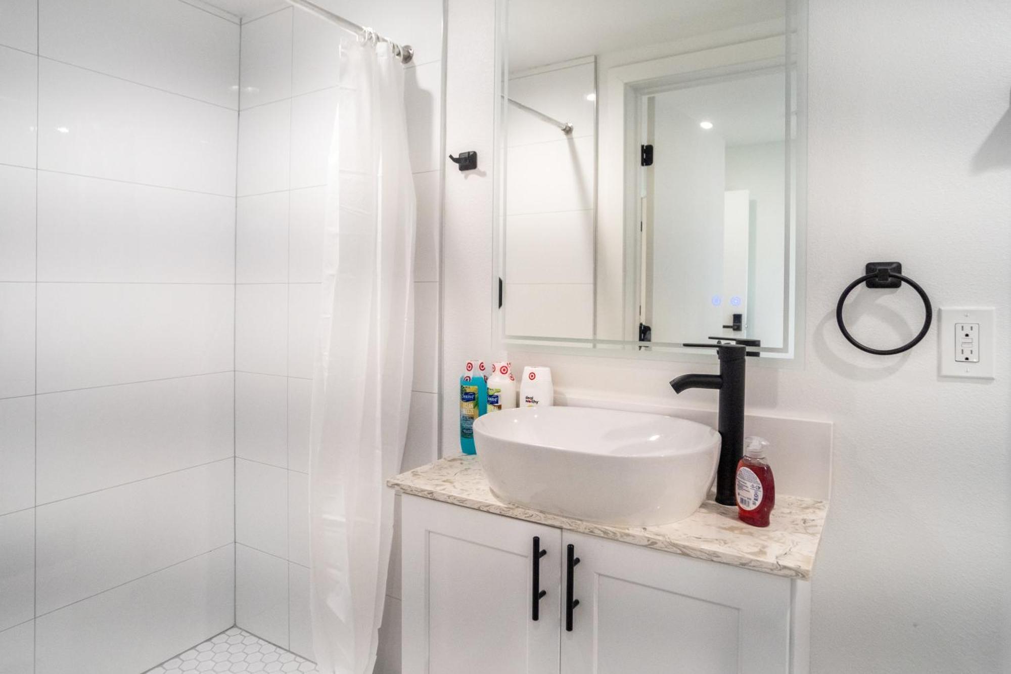 Cozy La Retreat Near Usc Steps To Koreatown & Downtown Affittacamere Los Angeles